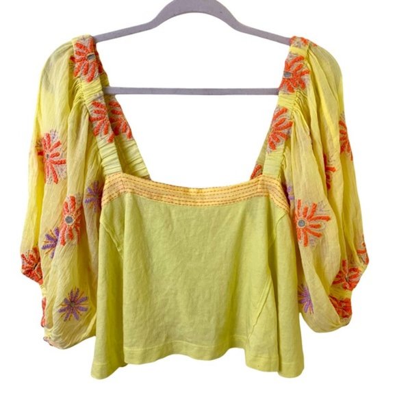 Urban Outfitters Tops - NWT UO Embroidered Floral Puff Sleeve Crop Top